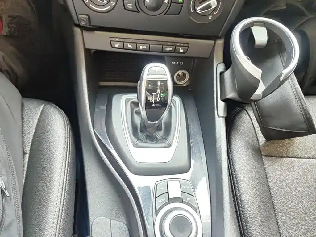 BMW X1 2015 sDrive18i Fashion Upgrade Edition — миниатюра 14