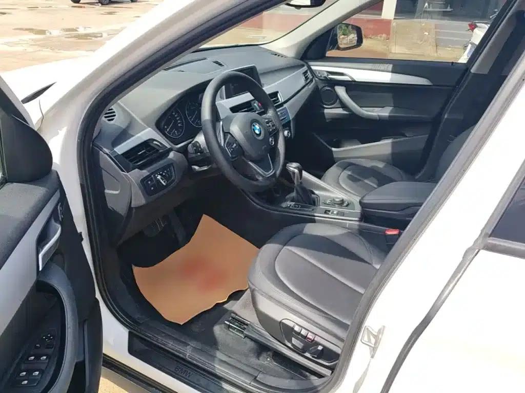 BMW X1 2016 sDrive18Li Fashion Edition — миниатюра 12