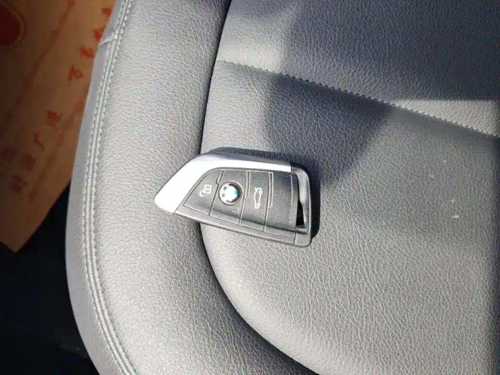 BMW X1 2016 sDrive18Li Fashion Edition — миниатюра 17