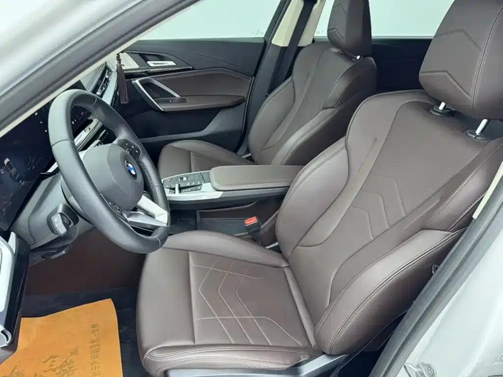 2023 BMW X1 sDrive25Li X Design Package — миниатюра 7