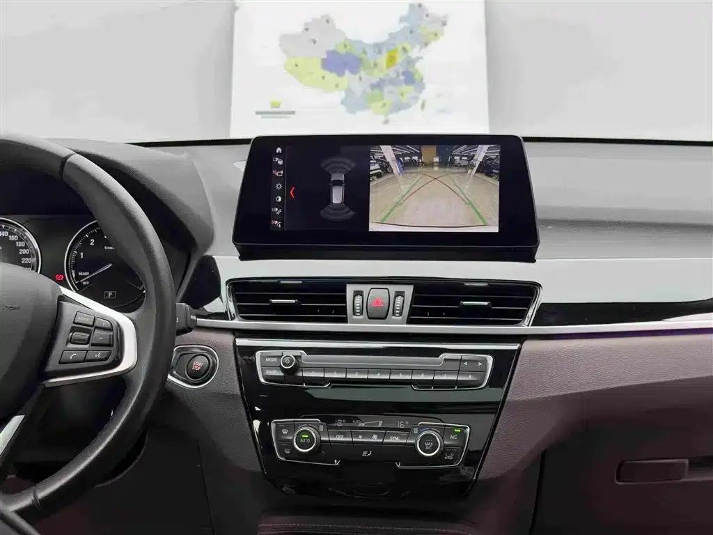 BMW X1 PHEV 2020 xDrive30Le Premium — миниатюра 12