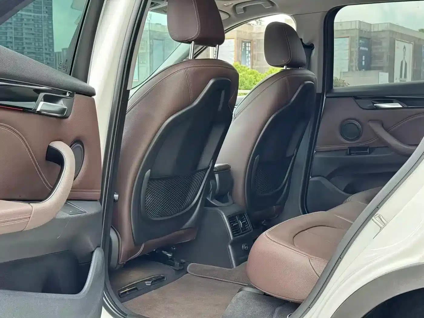 BMW X1 PHEV 2018 xDrive25Le Luxury — миниатюра 10