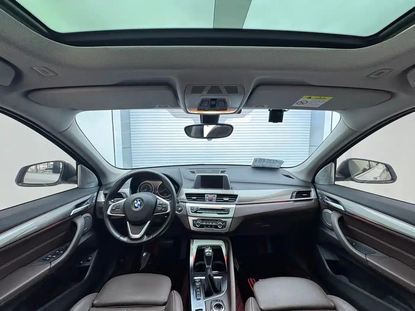 BMW X1 PHEV 2018 xDrive25Le Luxury — миниатюра 5