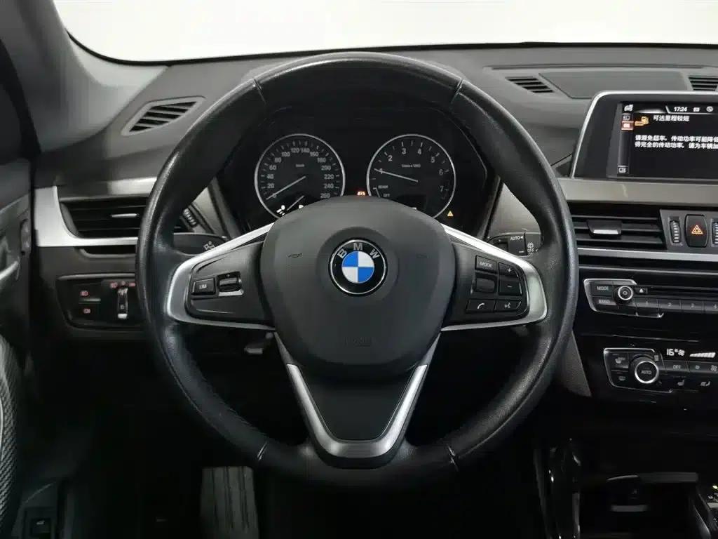 BMW X1 PHEV 2017 xDrive25Le — миниатюра 11