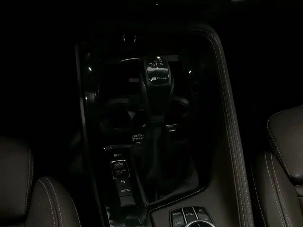 BMW X1 PHEV 2017 xDrive25Le — миниатюра 13