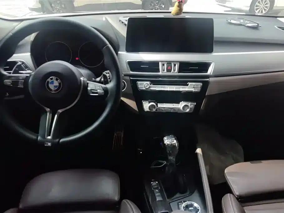 BMW X1 PHEV 2018 xDrive25Le Luxury — миниатюра 12
