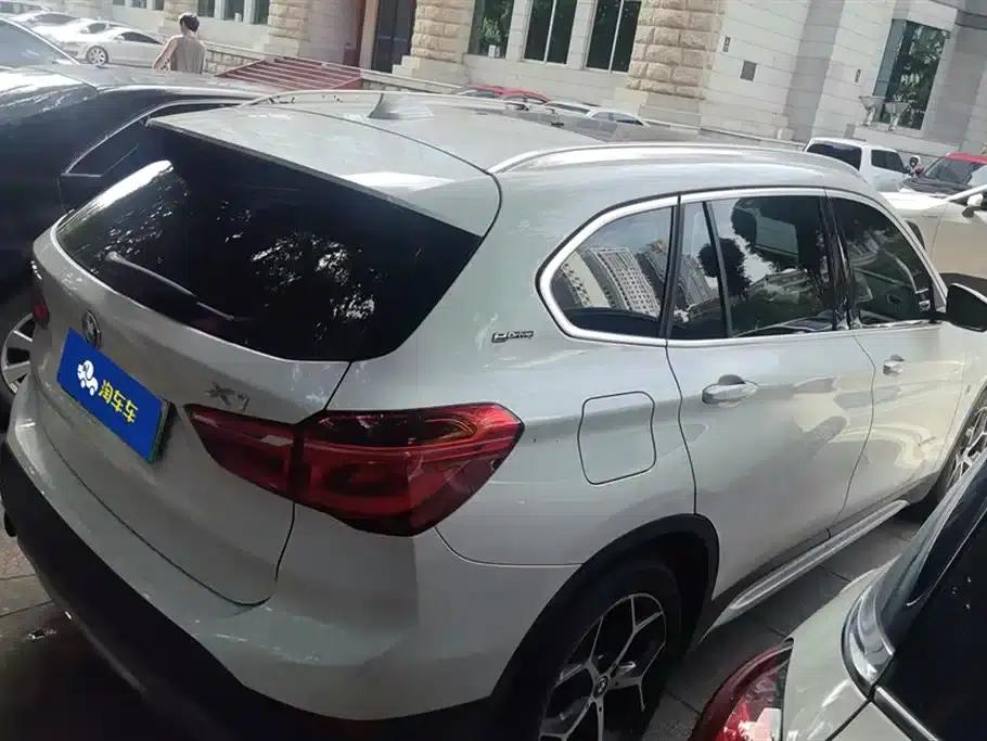 BMW X1 PHEV 2018 xDrive25Le Luxury — миниатюра 3
