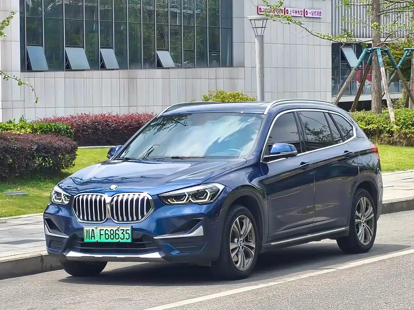 BMW X1 PHEV 2020 xDrive30Le Premium — миниатюра 1