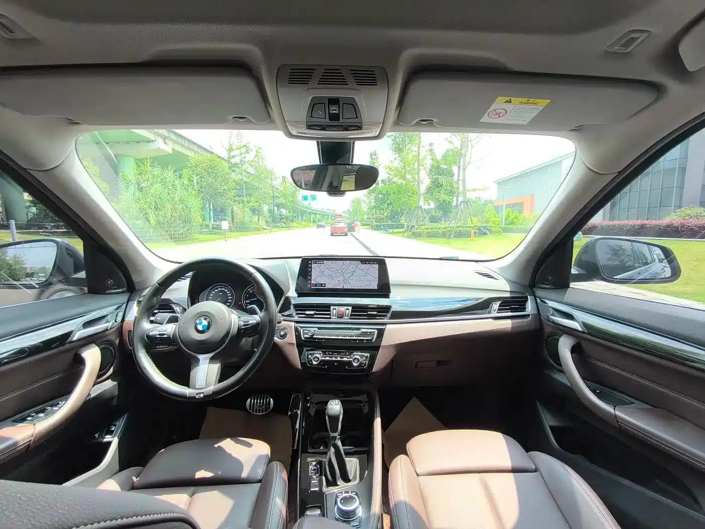 BMW X1 PHEV 2020 xDrive30Le Premium — миниатюра 12