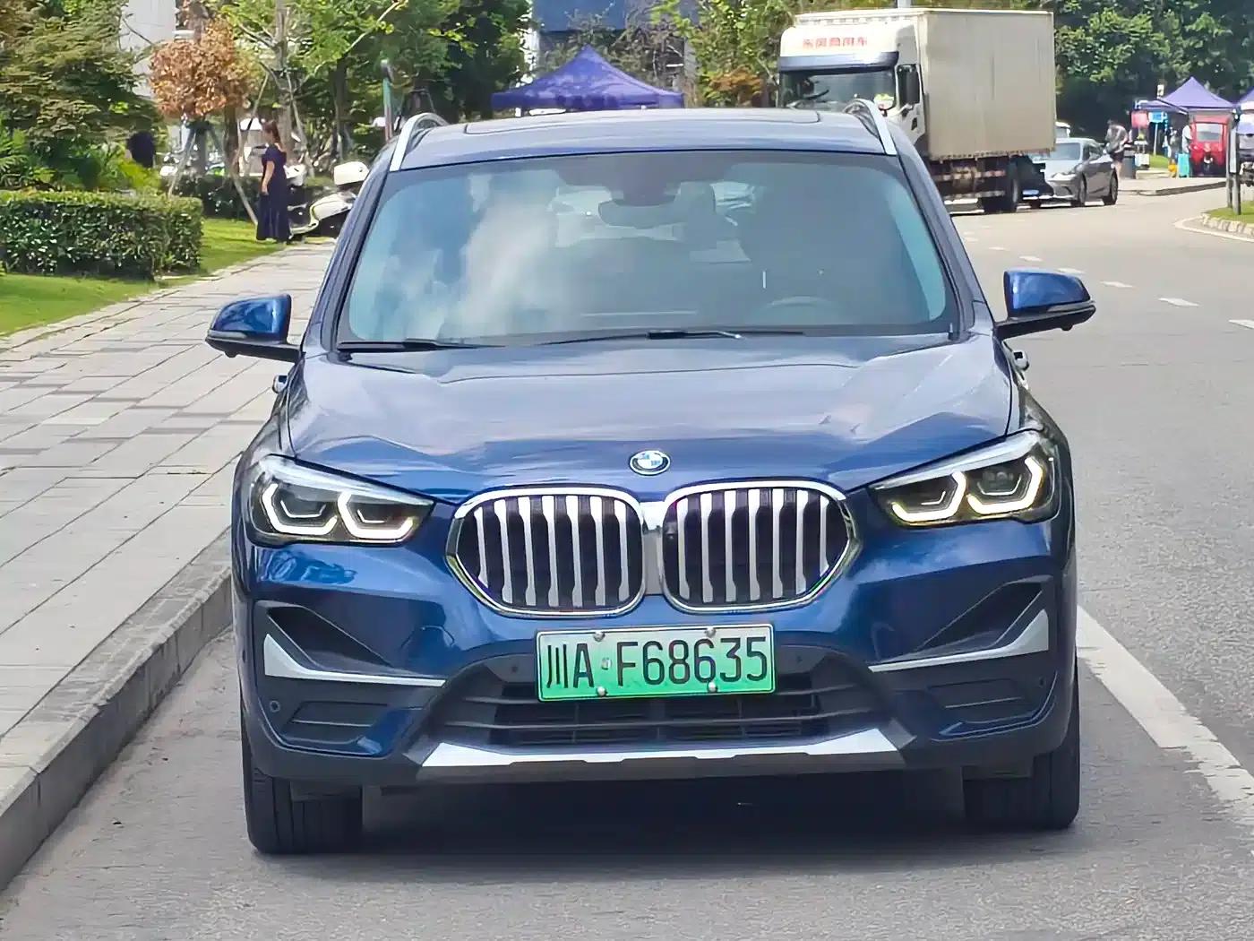 BMW X1 PHEV 2020 xDrive30Le Premium — миниатюра 3