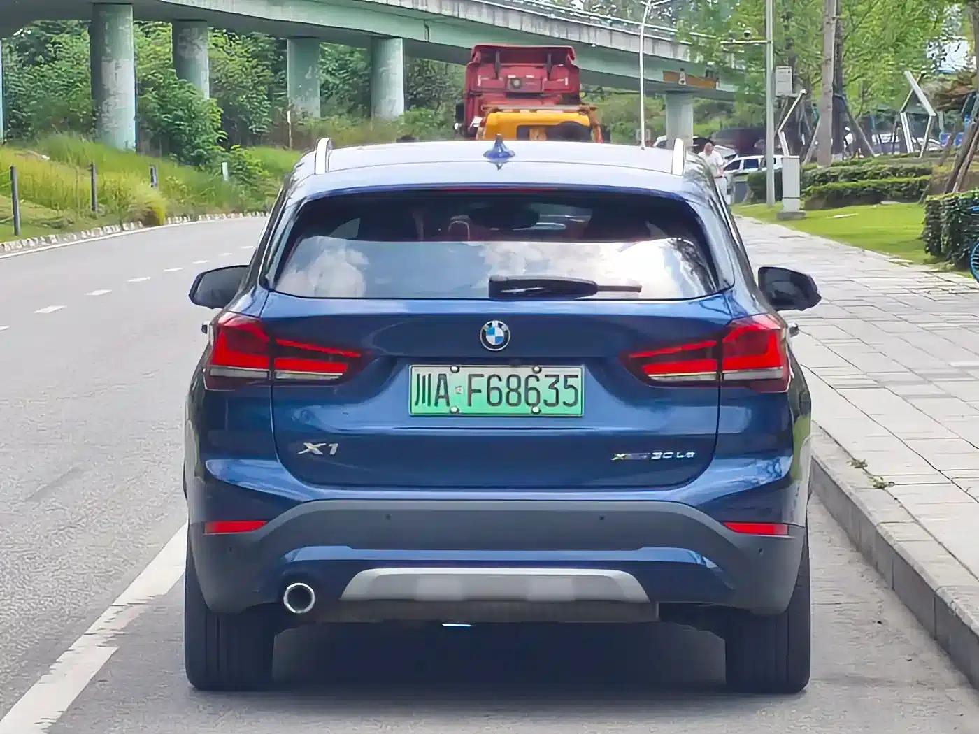BMW X1 PHEV 2020 xDrive30Le Premium — миниатюра 6