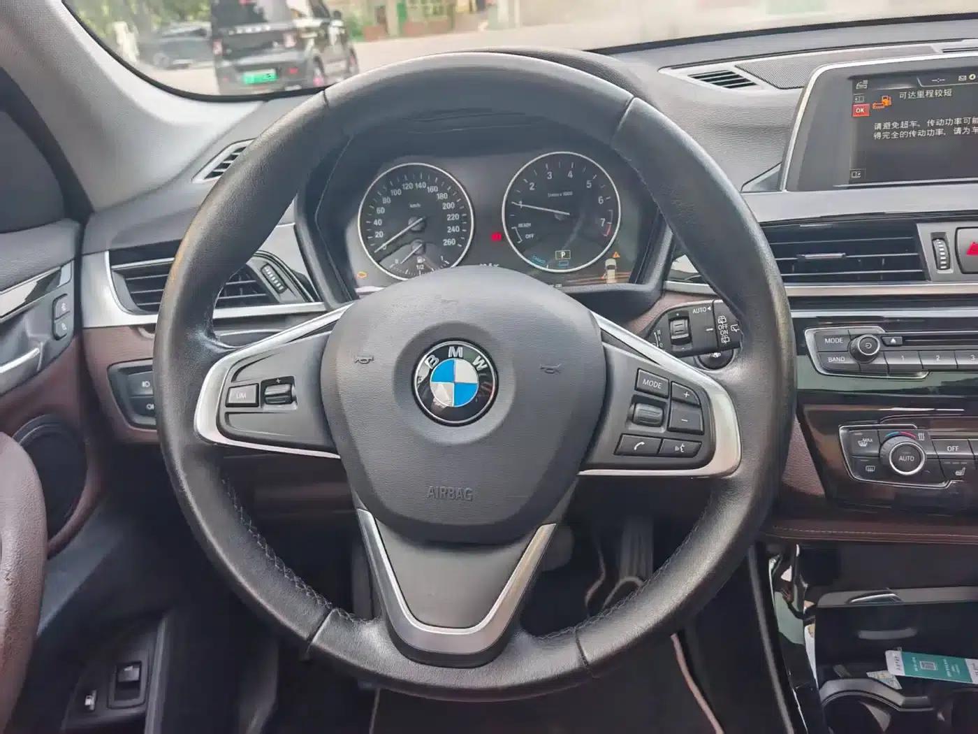 BMW X1 PHEV 2017 xDrive25Le — миниатюра 14