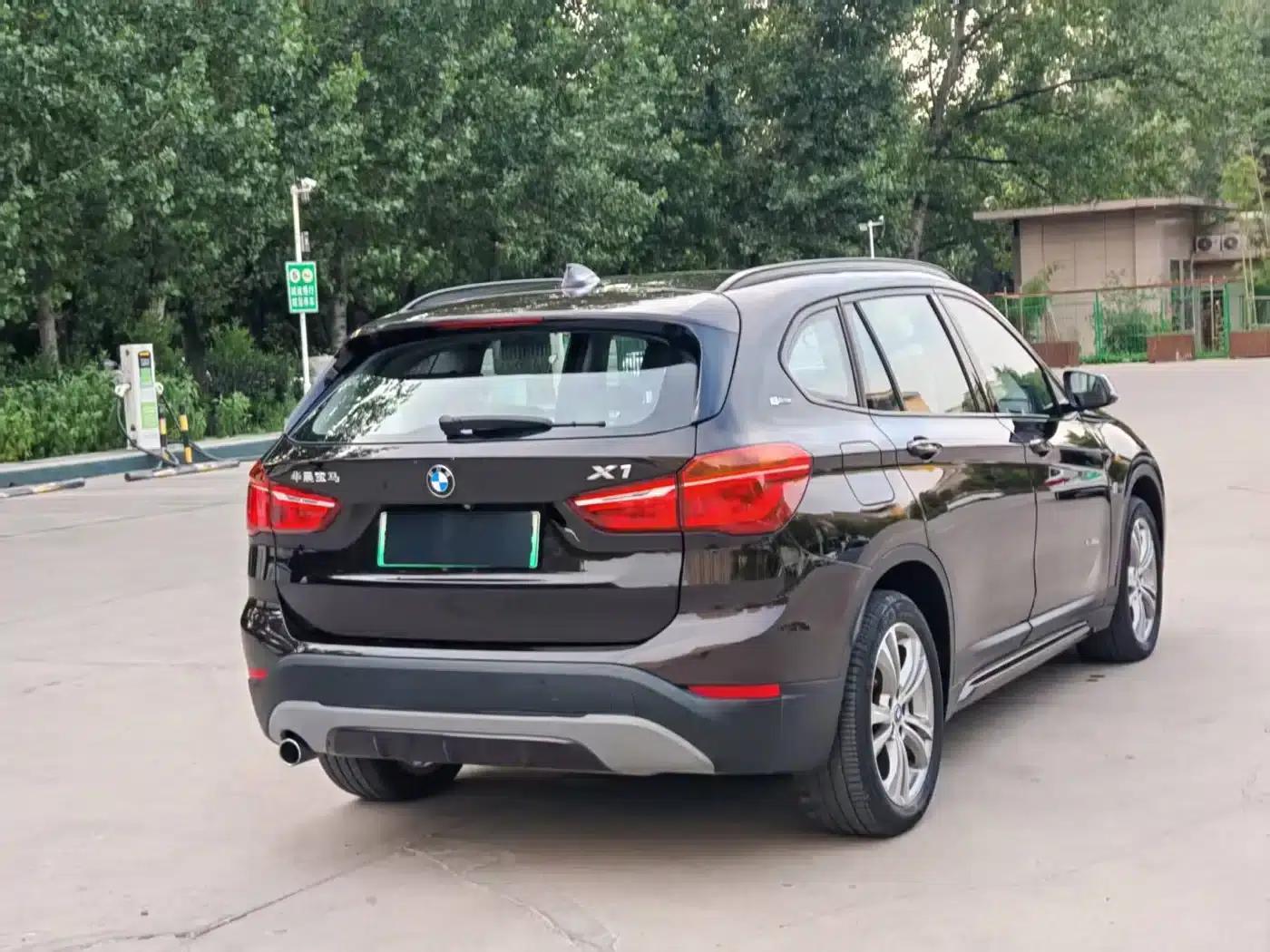 BMW X1 PHEV 2017 xDrive25Le — миниатюра 8