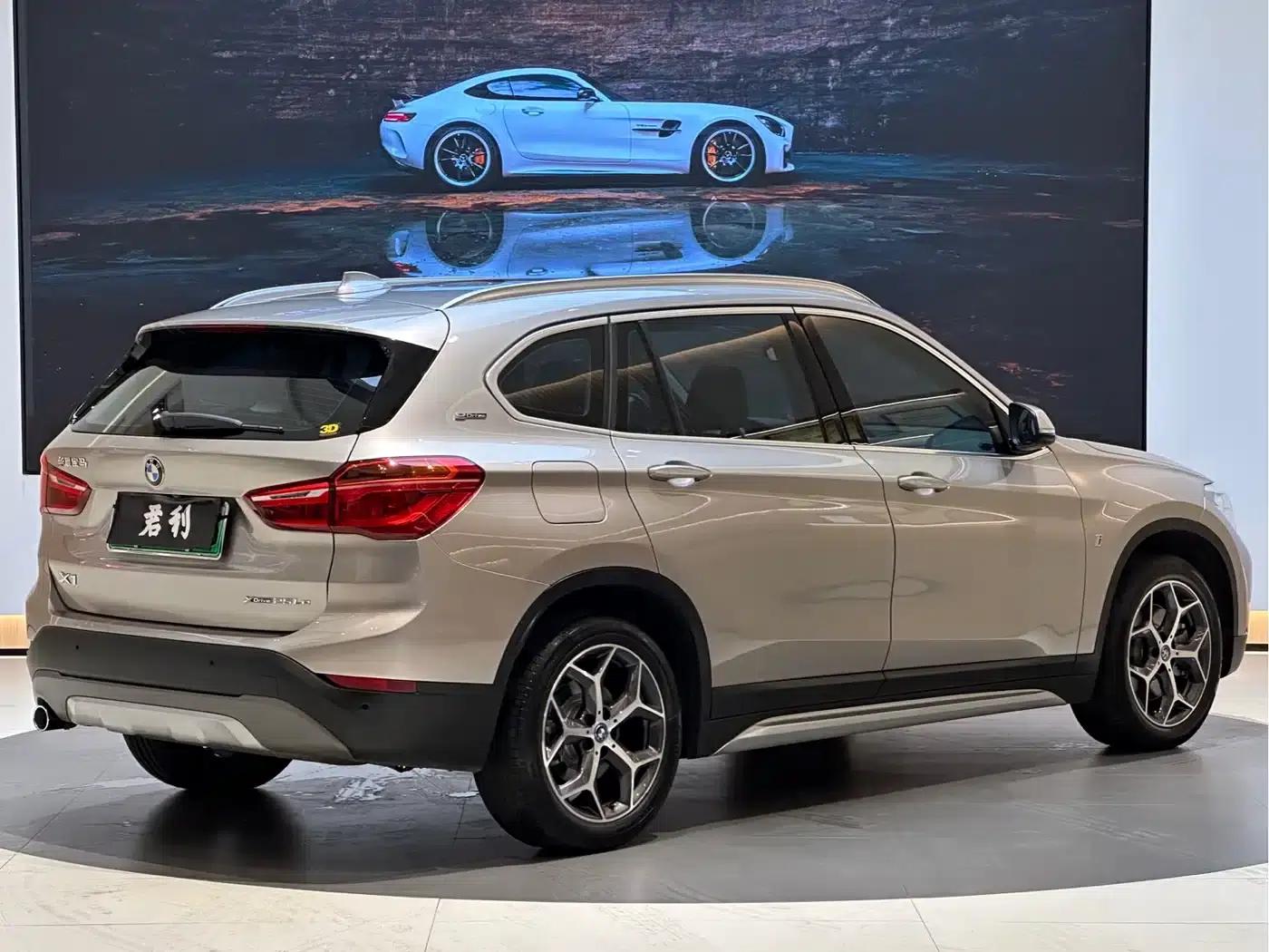BMW X1 PHEV 2018 xDrive25Le Luxury — миниатюра 2