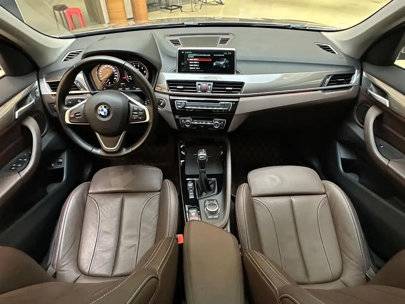 BMW X1 PHEV 2018 xDrive25Le Luxury — миниатюра 16