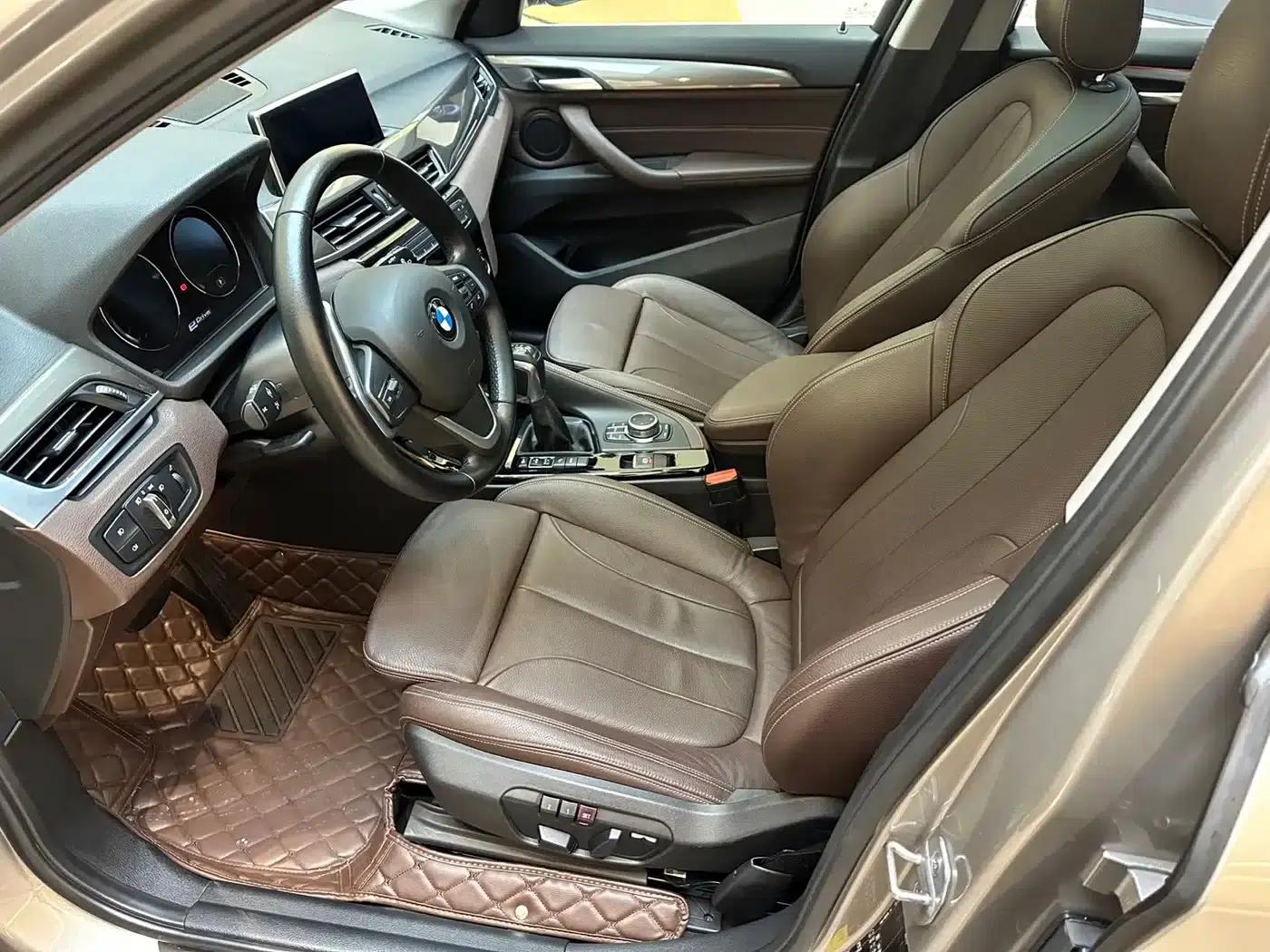 BMW X1 PHEV 2018 xDrive25Le Luxury — миниатюра 6