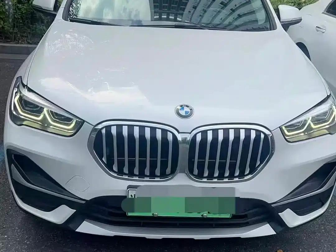 BMW X1 PHEV 2020 xDrive30Le Premium — миниатюра 2