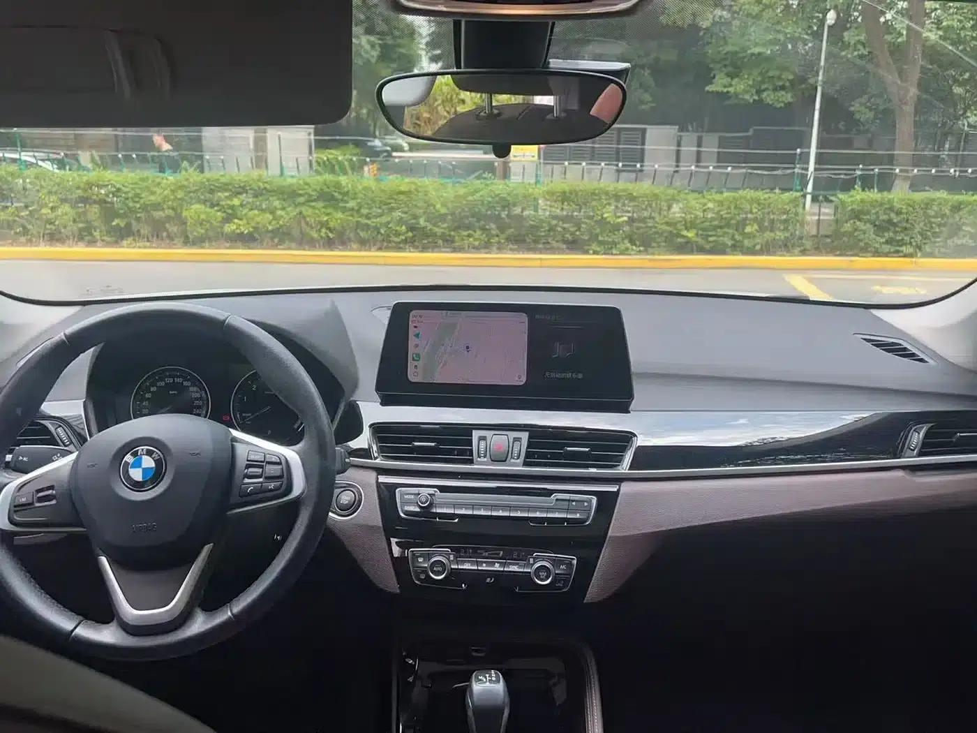 BMW X1 PHEV 2020 xDrive30Le Premium — миниатюра 10