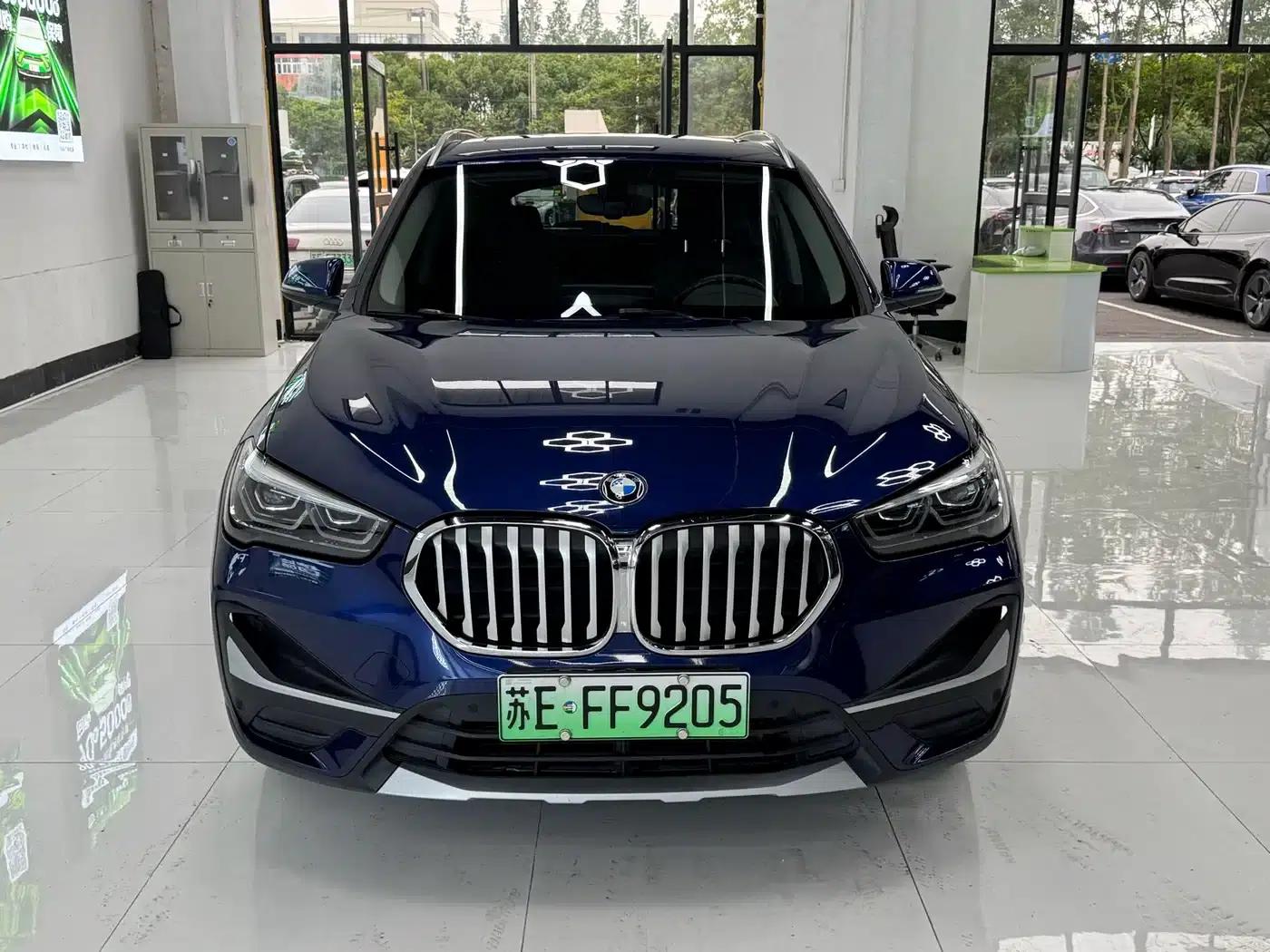 BMW X1 PHEV 2020 xDrive30Le Premium — миниатюра 2