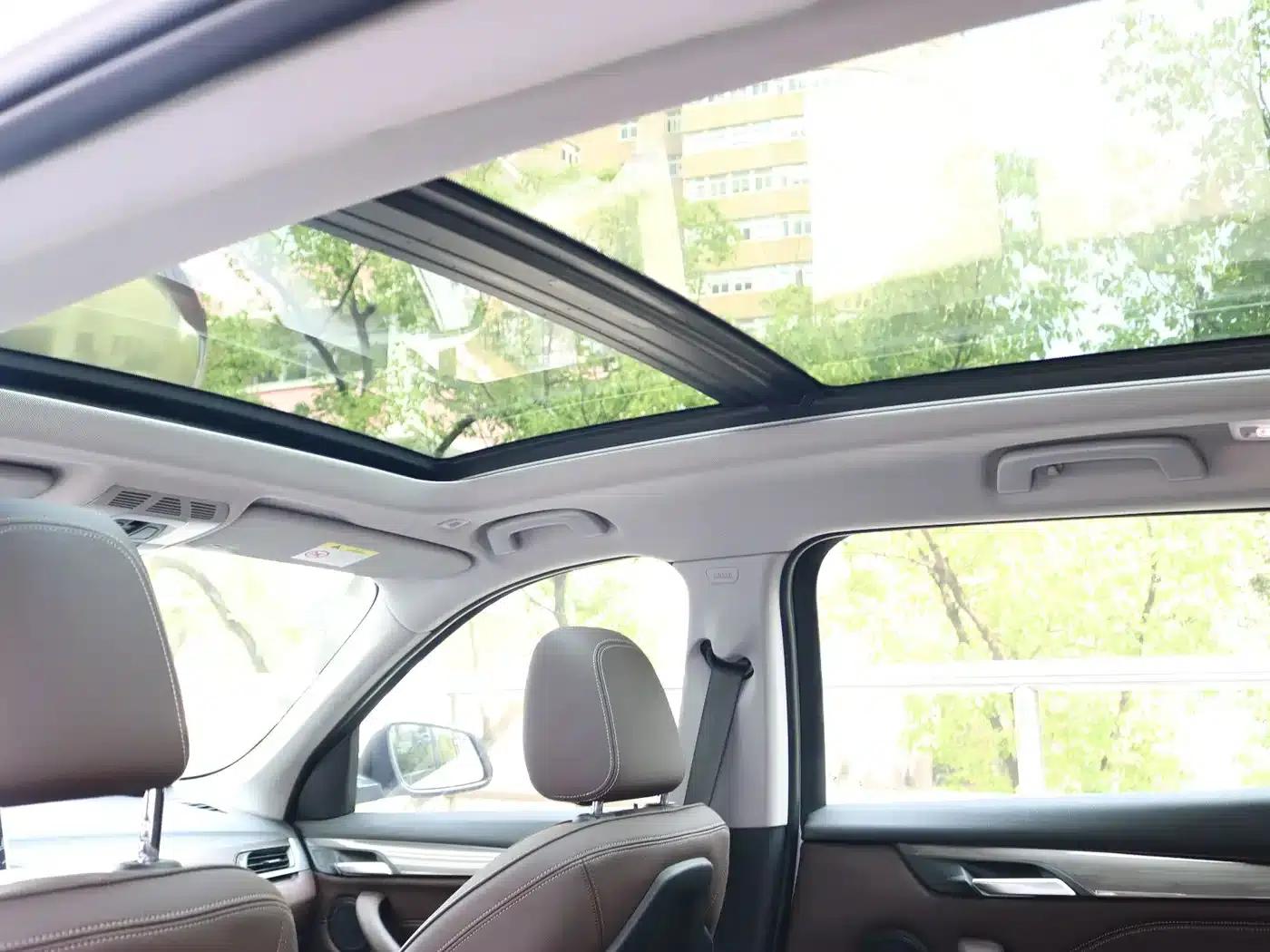 BMW X1 PHEV 2019 xDrive25Le Luxury — миниатюра 8