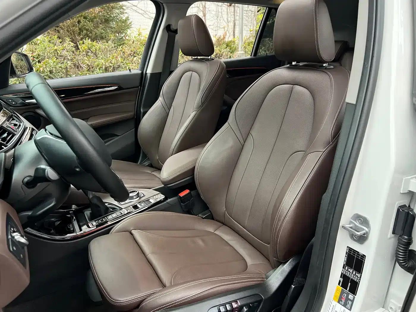 BMW X1 PHEV 2018 xDrive25Le Luxury — миниатюра 5
