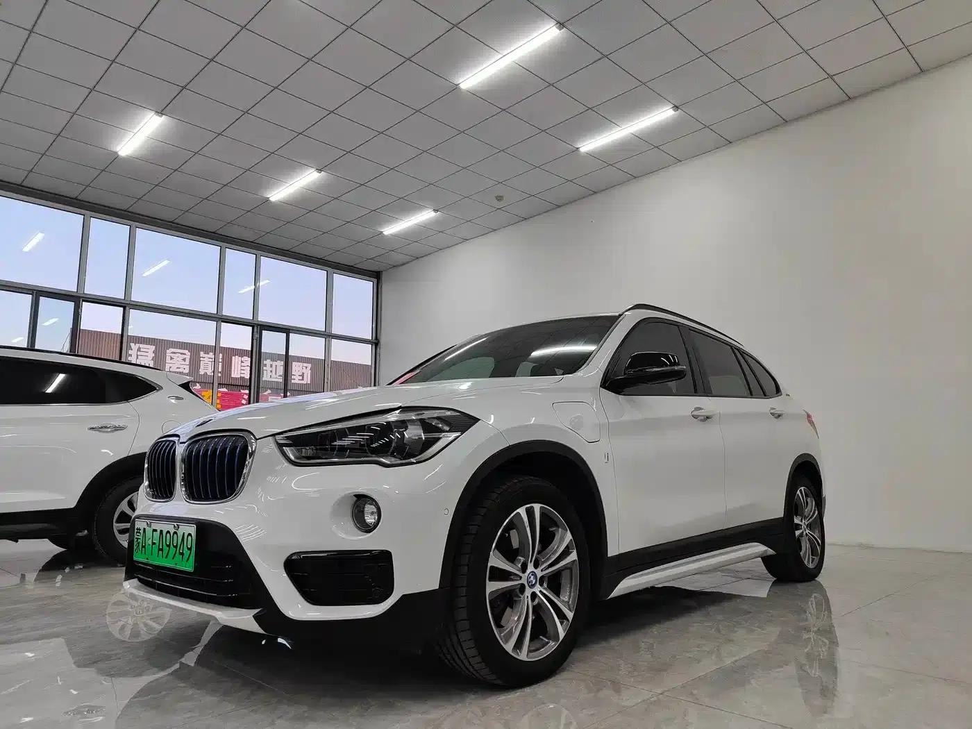 BMW X1 PHEV 2017 xDrive25Le — миниатюра 1