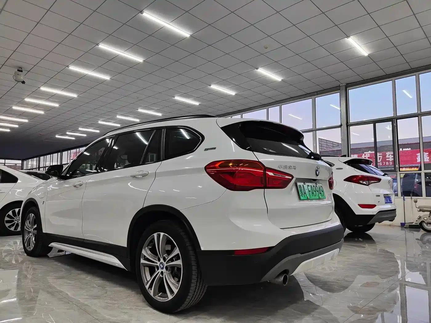 BMW X1 PHEV 2017 xDrive25Le — миниатюра 7