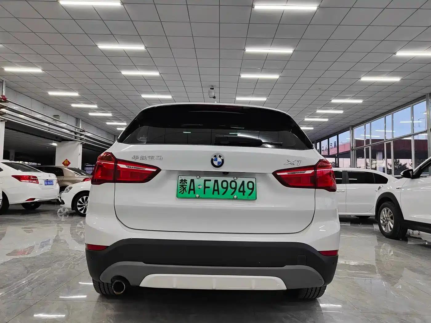BMW X1 PHEV 2017 xDrive25Le — миниатюра 8