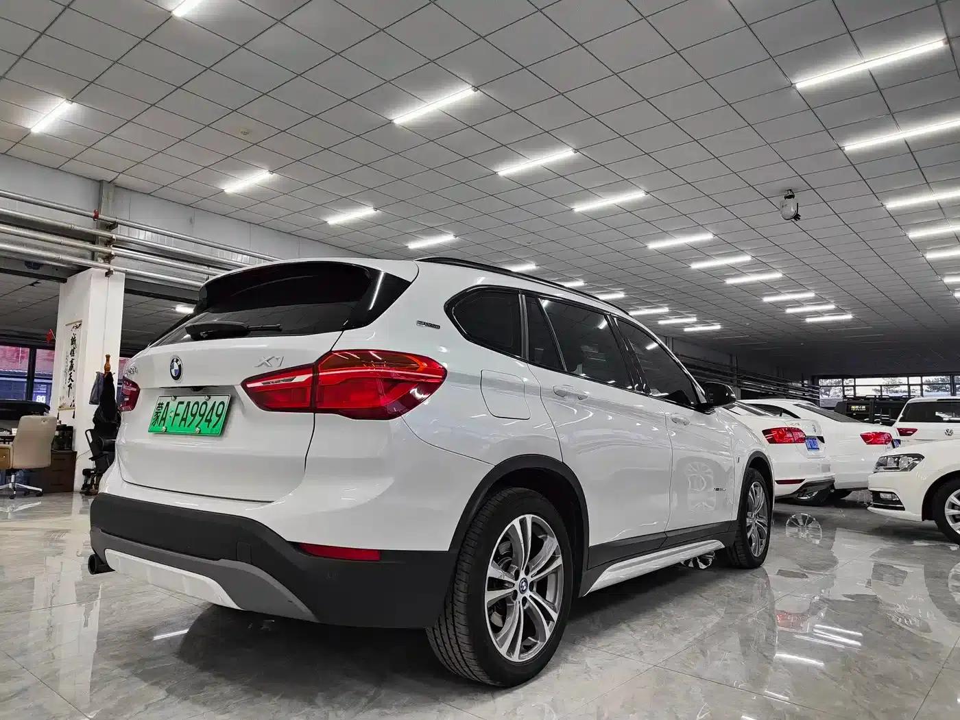 BMW X1 PHEV 2017 xDrive25Le — миниатюра 9