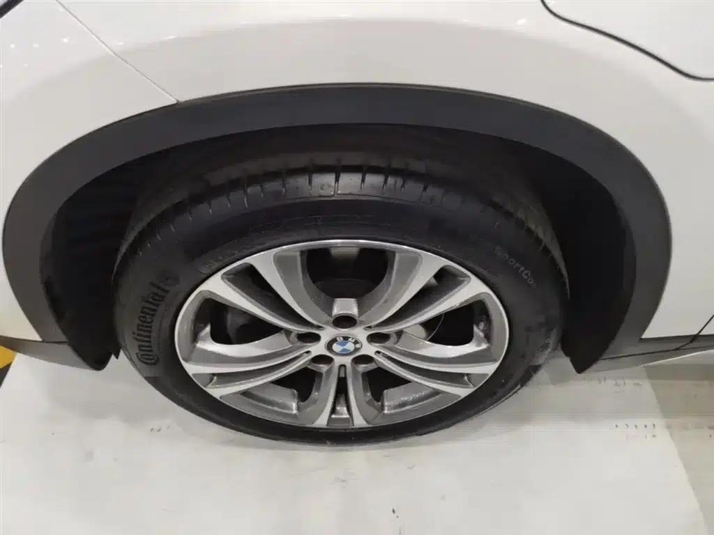 BMW X1 PHEV 2020 xDrive30Le Premium — миниатюра 23