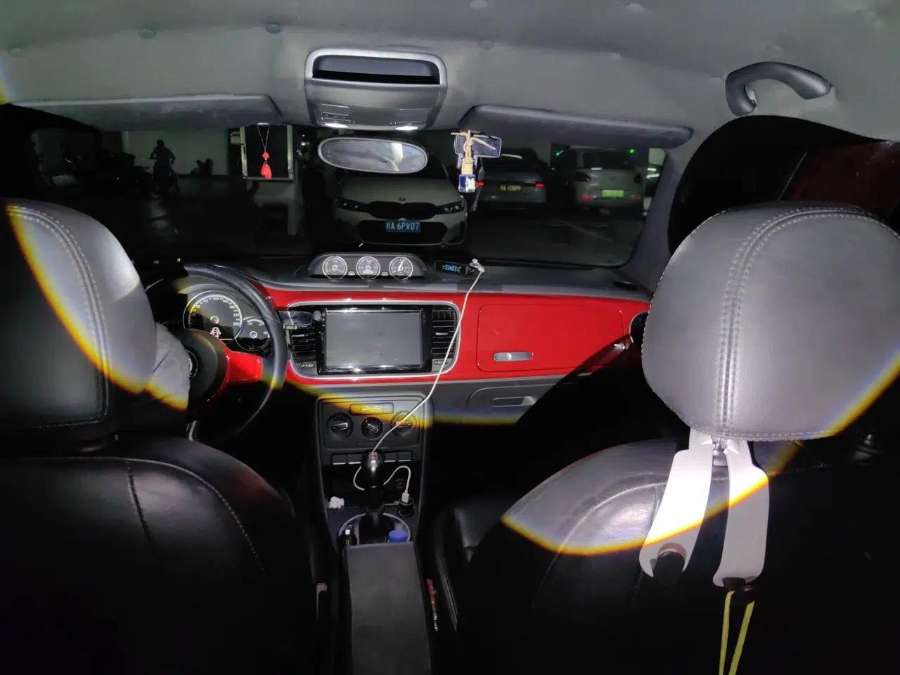 Volkswagen Beetle 2013 1.2TSI Fashion Edition — миниатюра 18