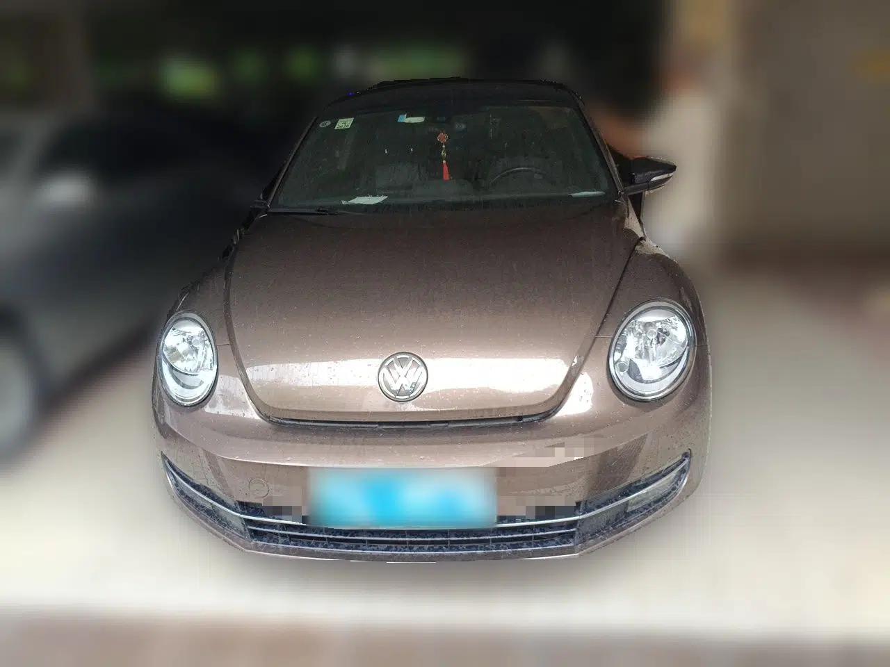 Volkswagen Beetle 2013 1.4TSI Luxury Model — миниатюра 2