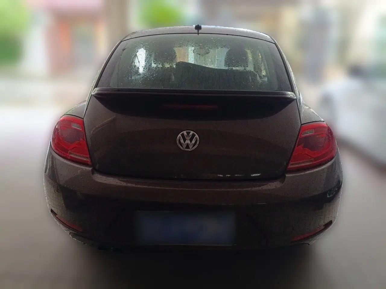 Volkswagen Beetle 2013 1.4TSI Luxury Model — миниатюра 5