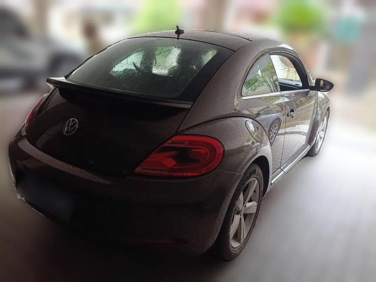 Volkswagen Beetle 2013 1.4TSI Luxury Model — миниатюра 6