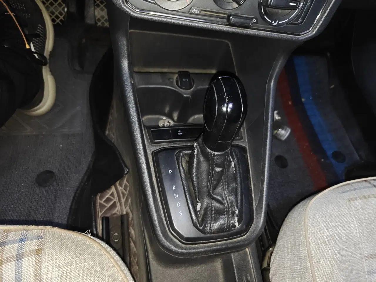 Volkswagen Santana 2019 1.5L Automatic Fashion Edition China VI — миниатюра 14