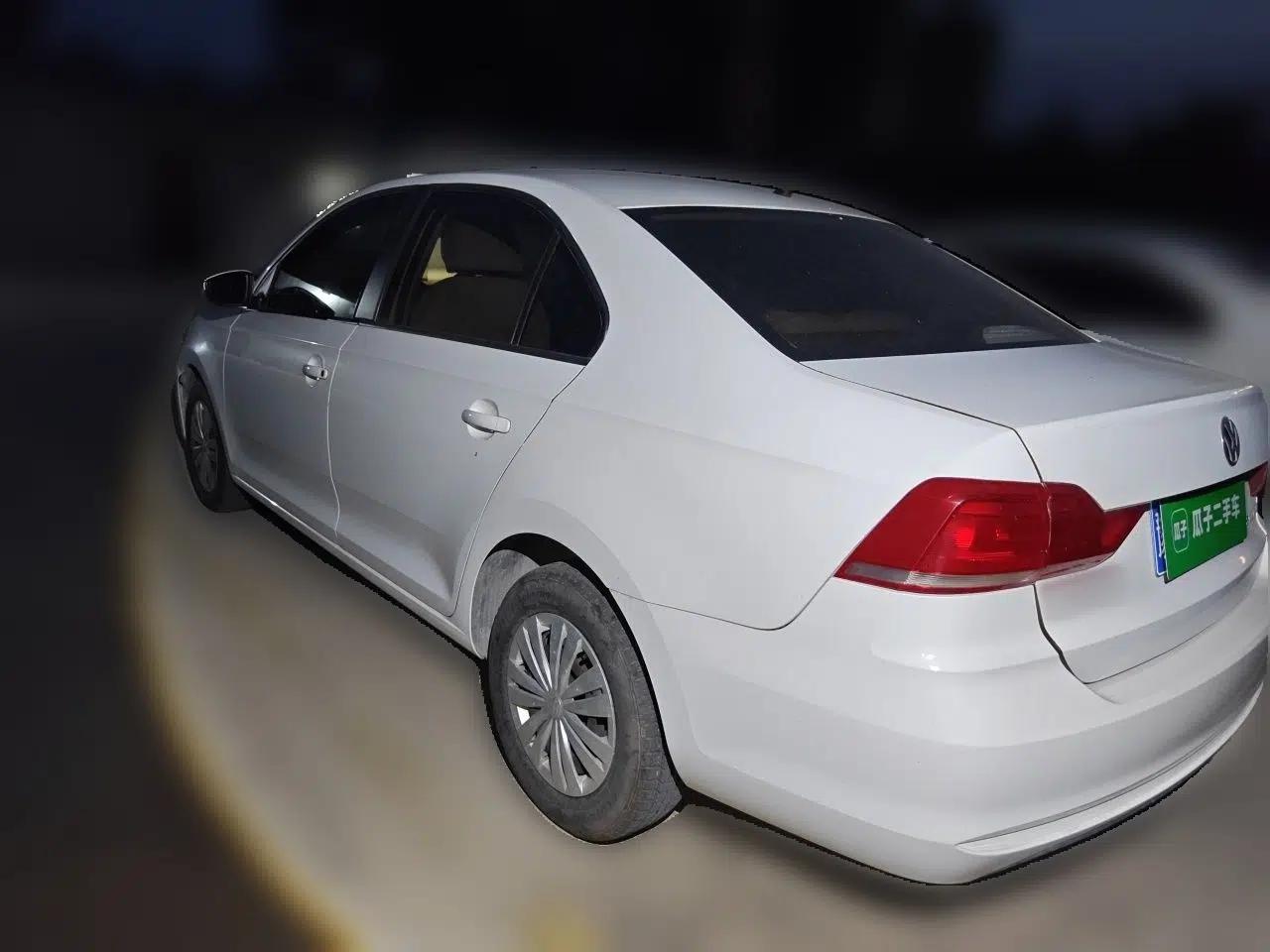 Volkswagen Santana 2019 1.5L Automatic Fashion Edition China VI — миниатюра 4