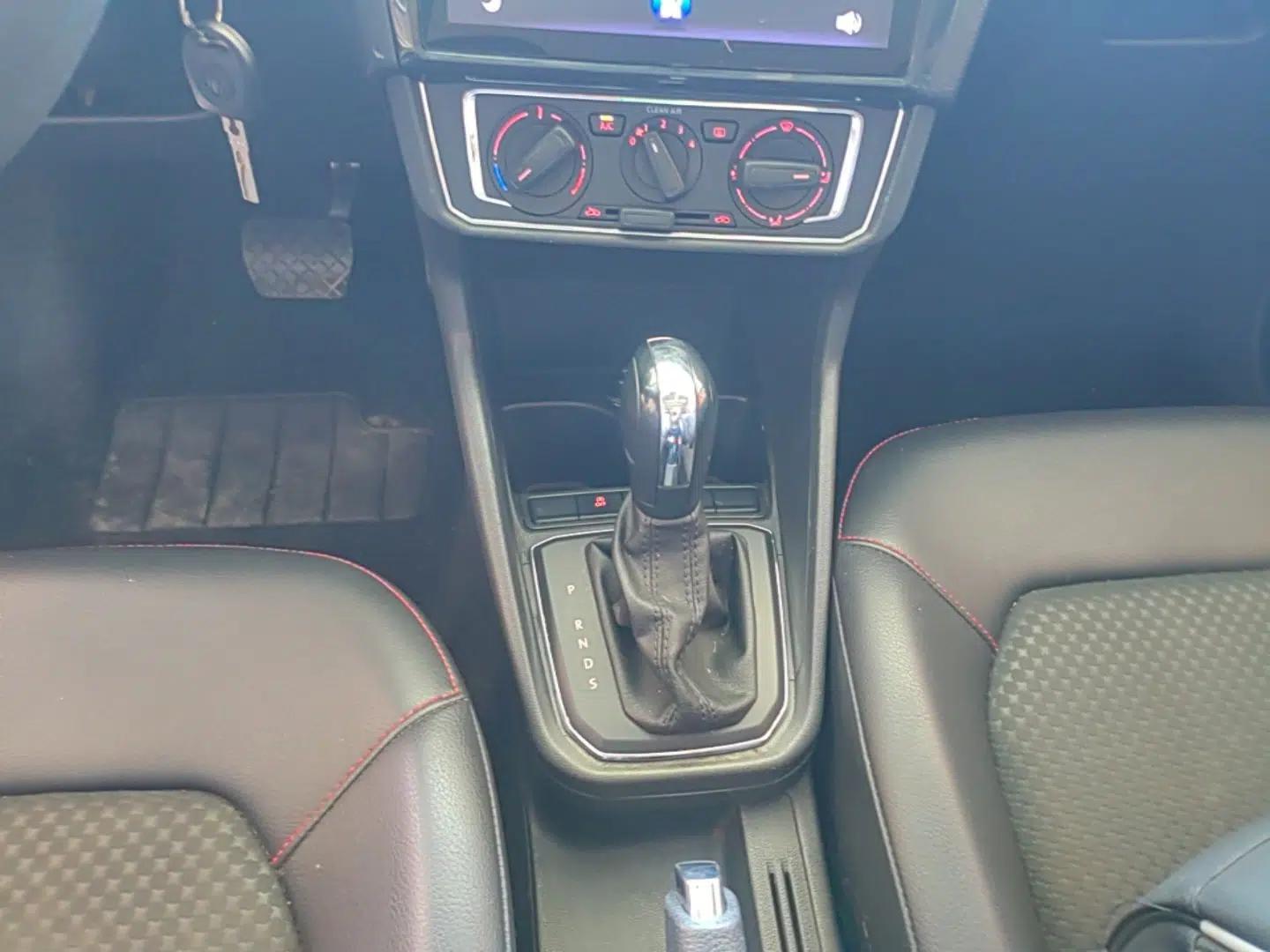 Volkswagen Santana 2019 Haval H6 1.5L Automatic Comfort Edition China VI Standard — миниатюра 16