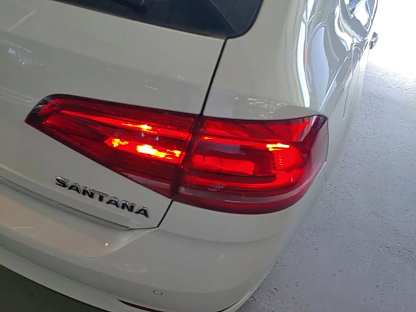 Volkswagen Santana 2019 Haval H6 1.5L Automatic Comfort Edition China VI Standard — миниатюра 9