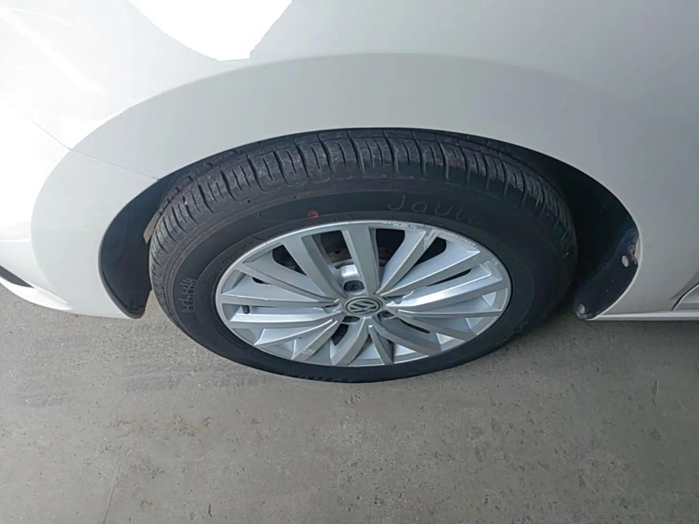 Volkswagen Santana 2019 Haval H6 1.5L Automatic Comfort Edition China VI Standard — миниатюра 10