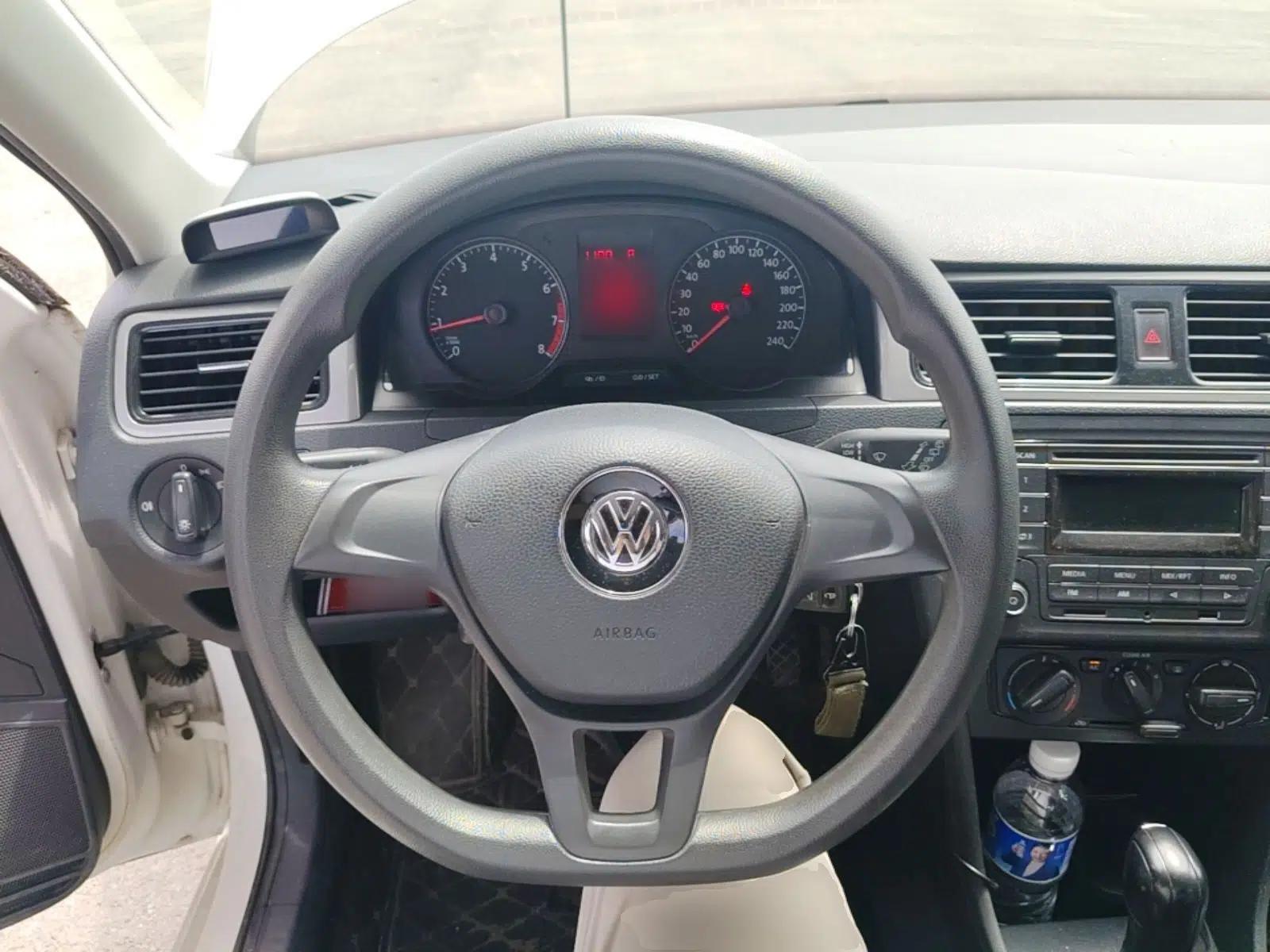 Volkswagen Santana 2015 Haval H6 1.6L Automatic Luxury Model — миниатюра 18