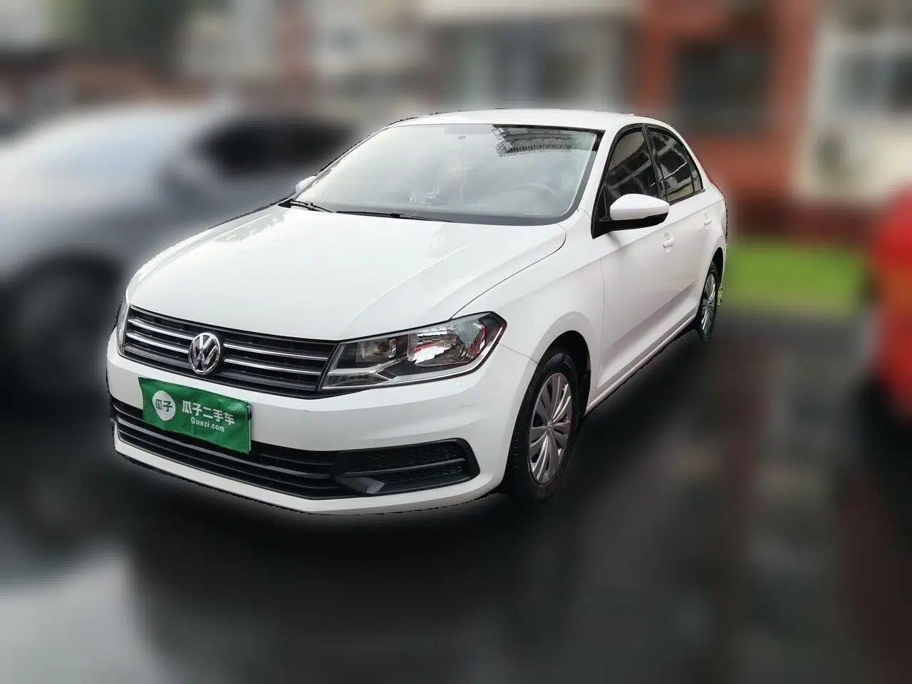 Volkswagen Santana 2016 1.4L Manual Fashion Edition — миниатюра 1