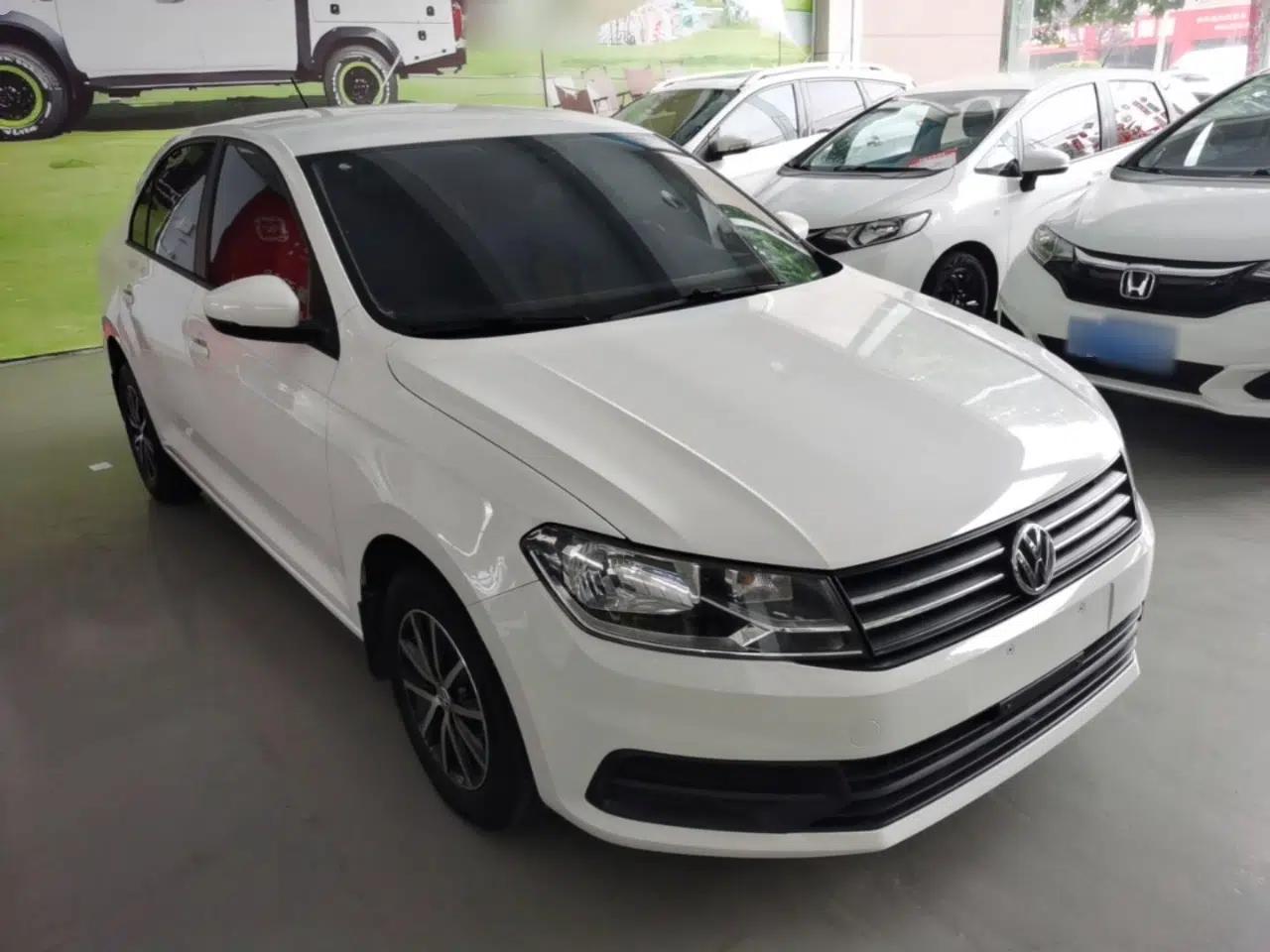 Volkswagen Santana 2018 1.5L Manual Fashion Edition — миниатюра 3
