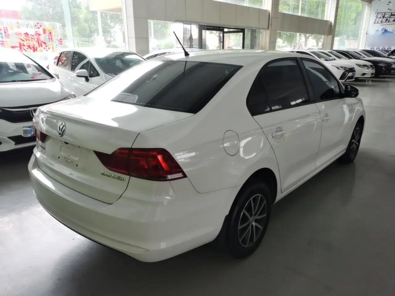Volkswagen Santana 2018 1.5L Manual Fashion Edition — миниатюра 6