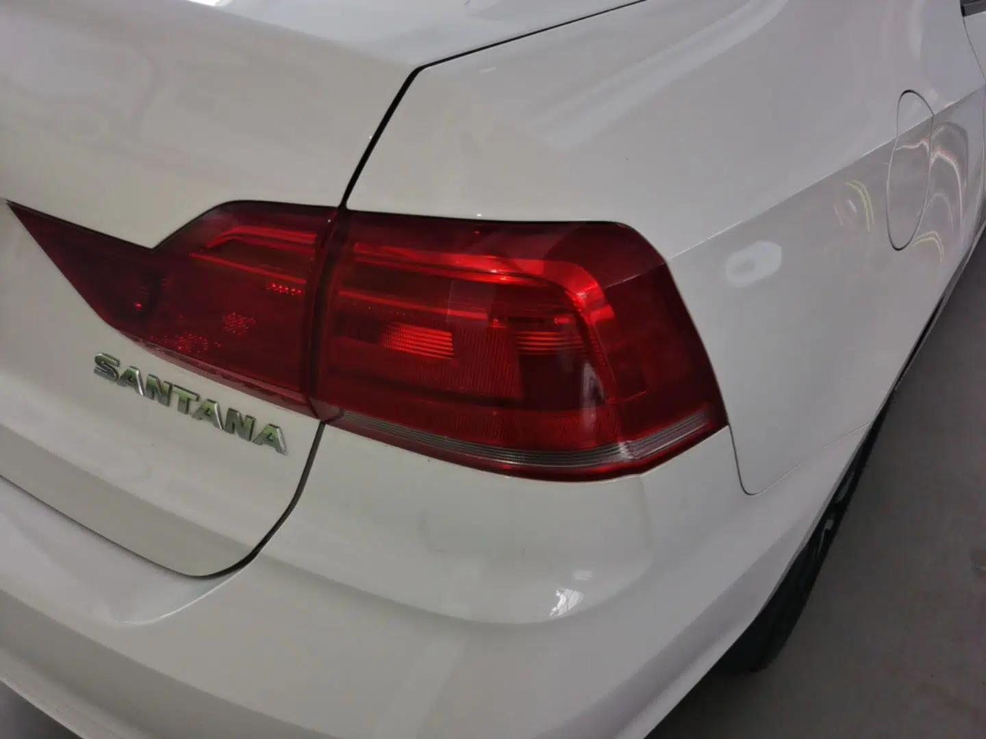 Volkswagen Santana 2018 1.5L Manual Fashion Edition — миниатюра 9