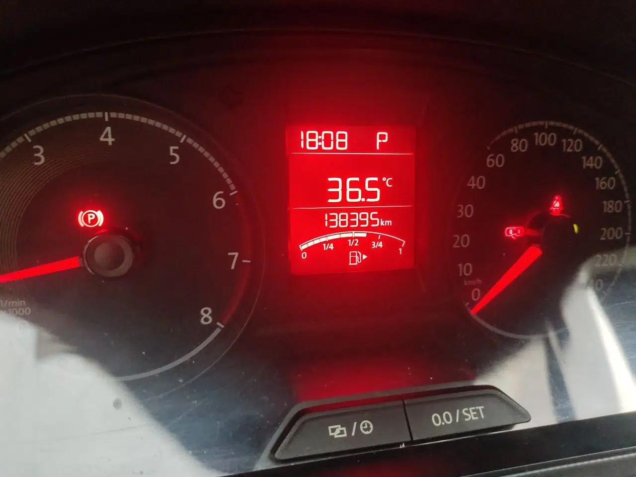 Volkswagen Santana 2018 1.5L Automatic Fashion Edition — миниатюра 12