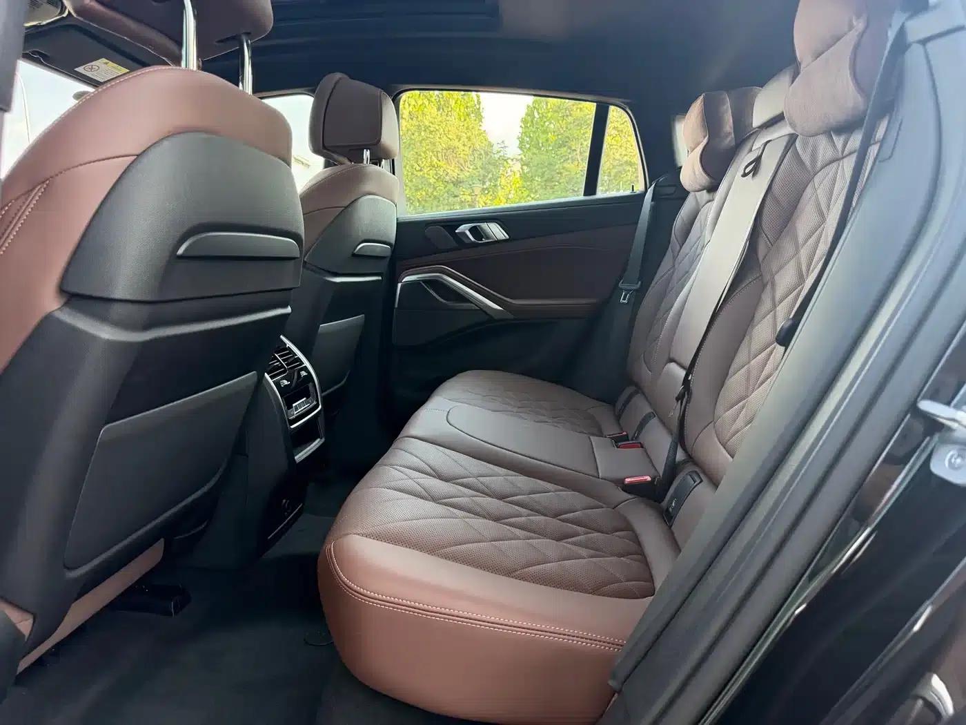BMW X6 2022 Facelift II xDrive40i Luxury M Sport Package — миниатюра 16