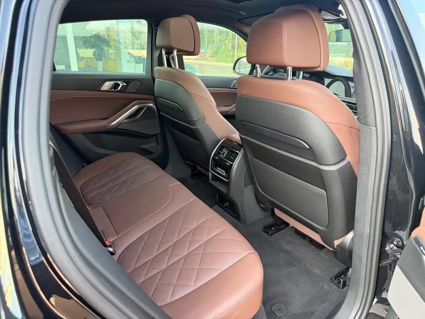 BMW X6 2022 Facelift II xDrive40i Luxury M Sport Package — миниатюра 17
