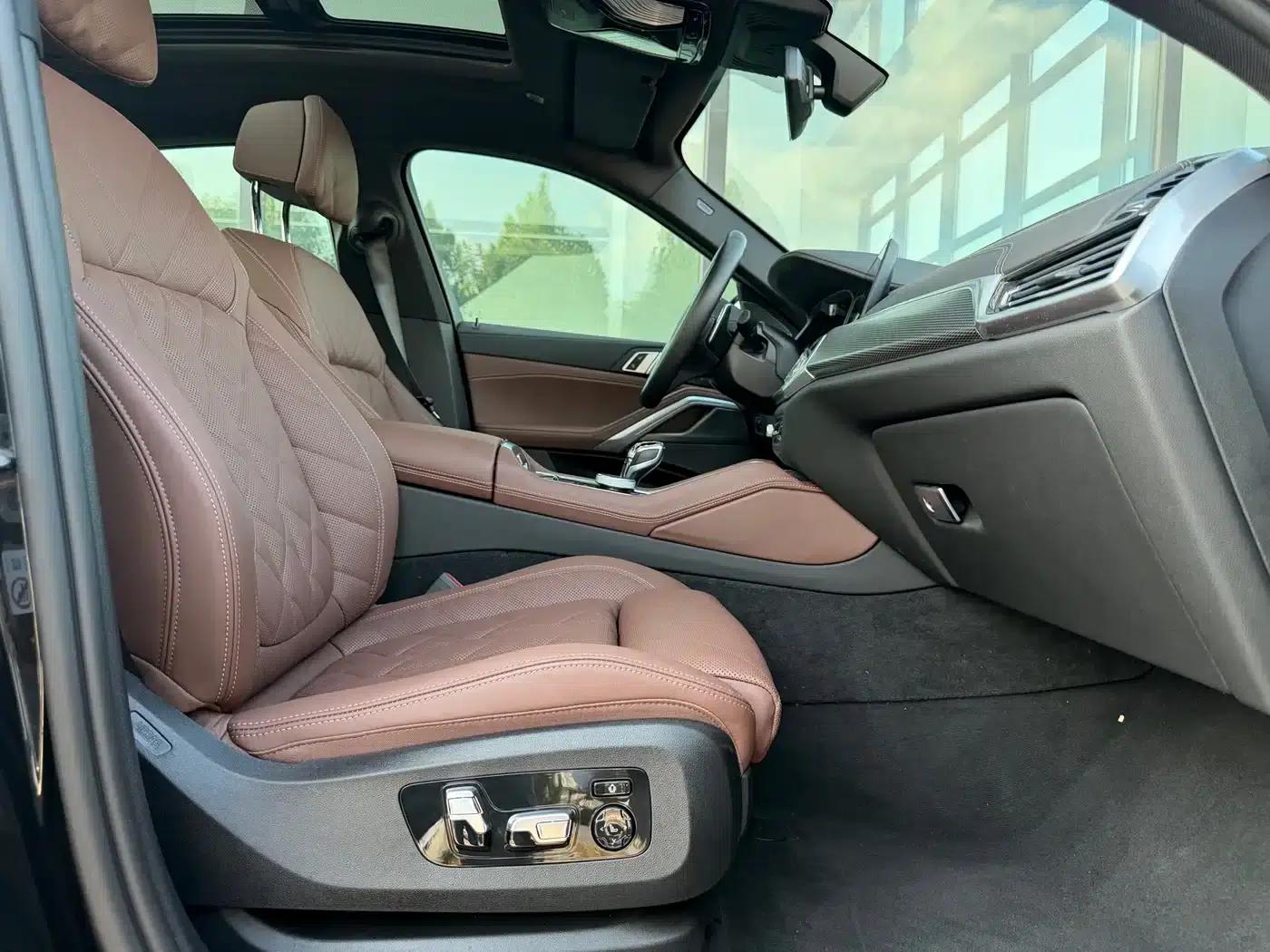 BMW X6 2022 Facelift II xDrive40i Luxury M Sport Package — миниатюра 19