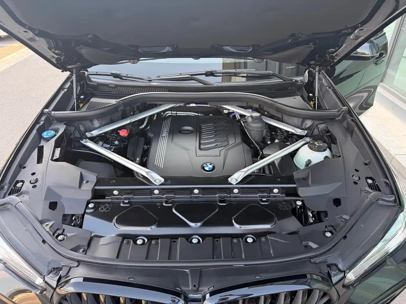 BMW X6 2022 Facelift II xDrive40i Luxury M Sport Package — миниатюра 20