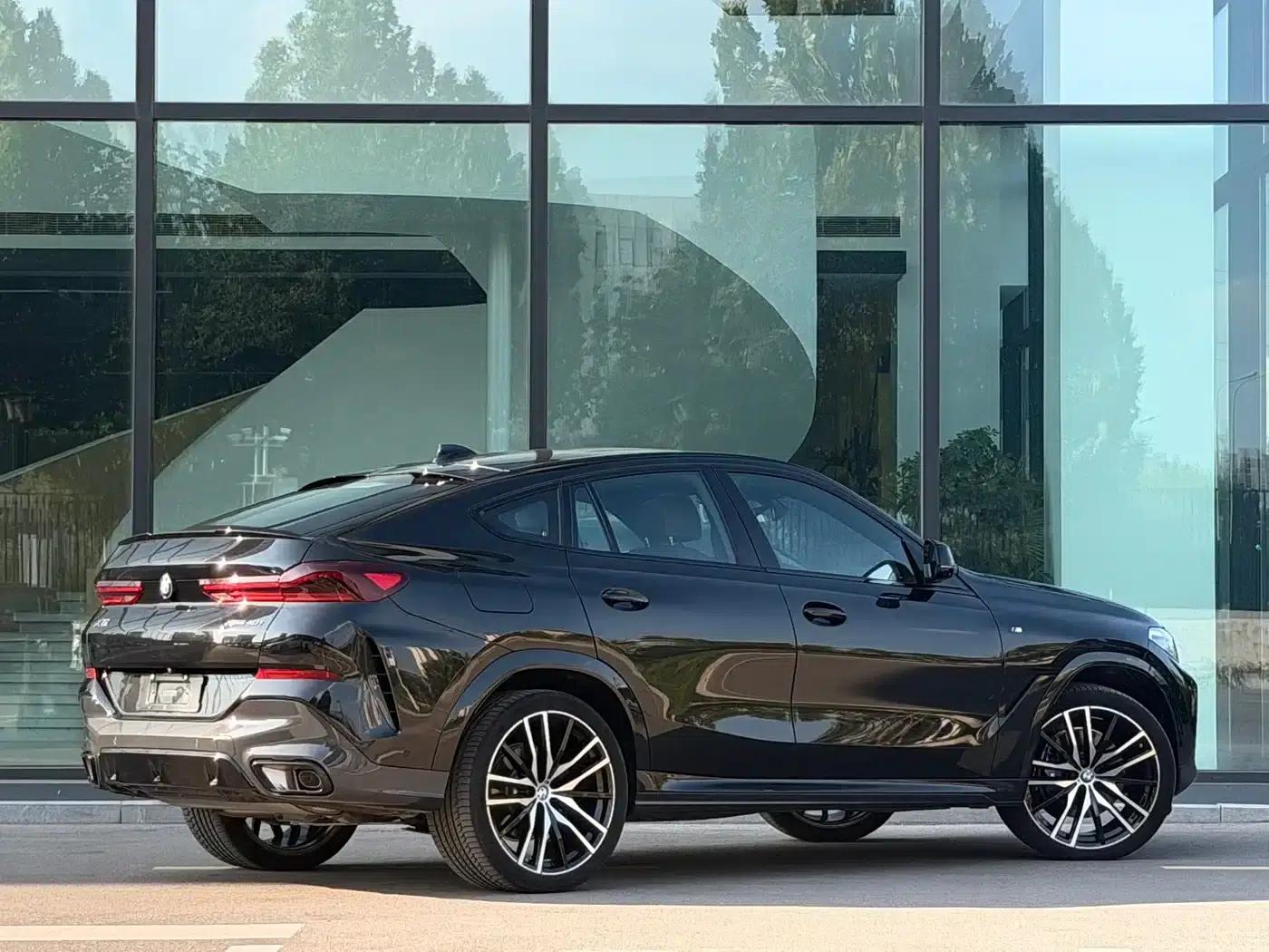 BMW X6 2022 Facelift II xDrive40i Luxury M Sport Package — миниатюра 3